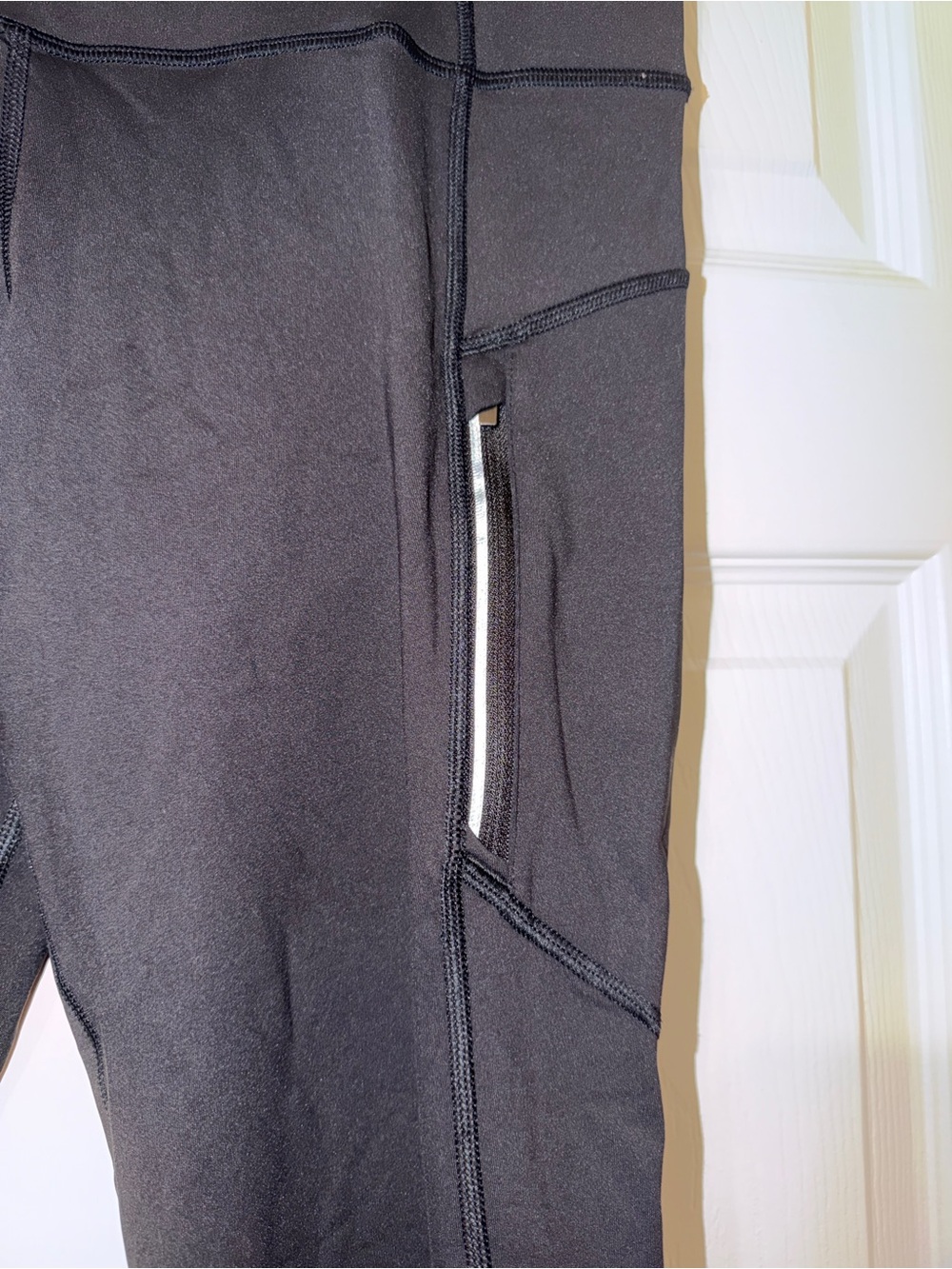 Athleta Black Rainer Tight - Picture 2 of 8